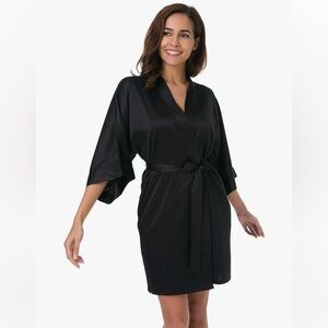 Sioro Satin Robe